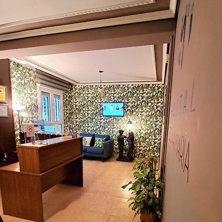 Hostal Dona Maria Валдеморо Екстериор снимка