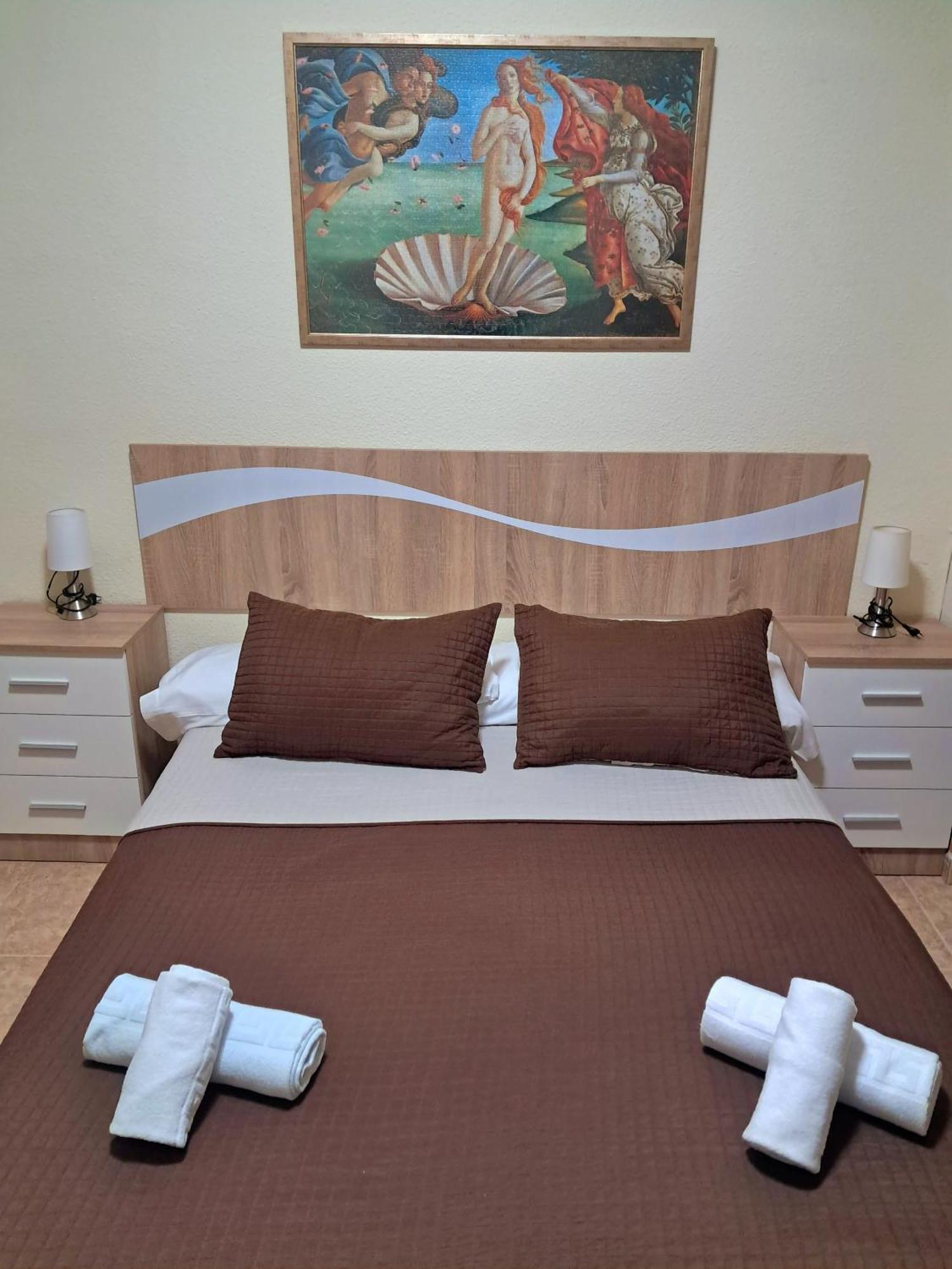 Hostal Dona Maria Валдеморо Екстериор снимка