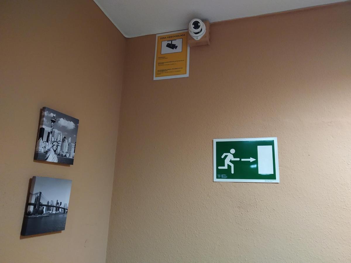 Hostal Dona Maria Валдеморо Екстериор снимка